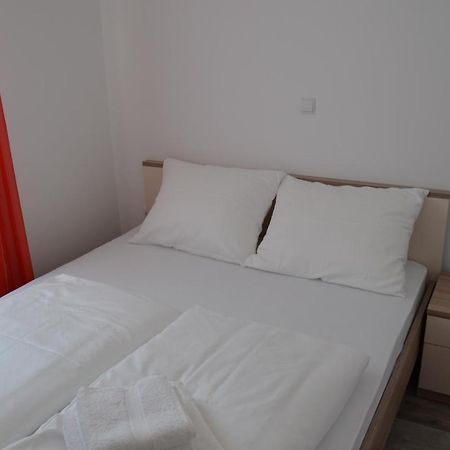 באסקה Apartments Susec מראה חיצוני תמונה