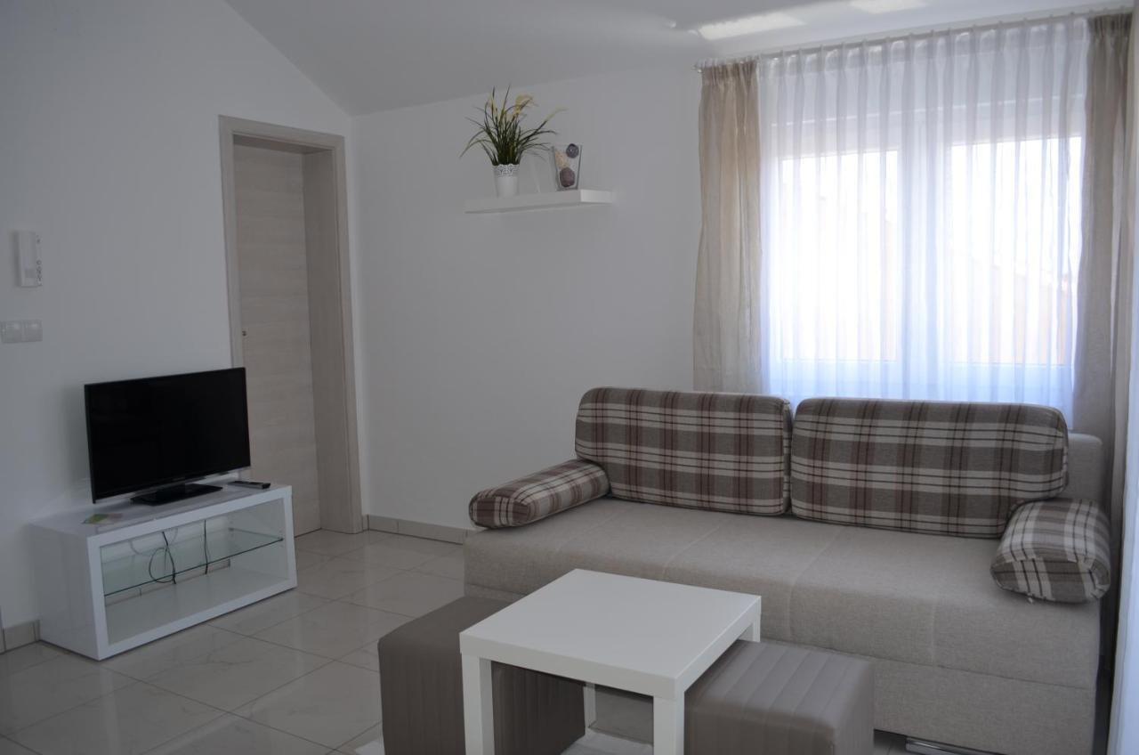 באסקה Apartments Susec מראה חיצוני תמונה