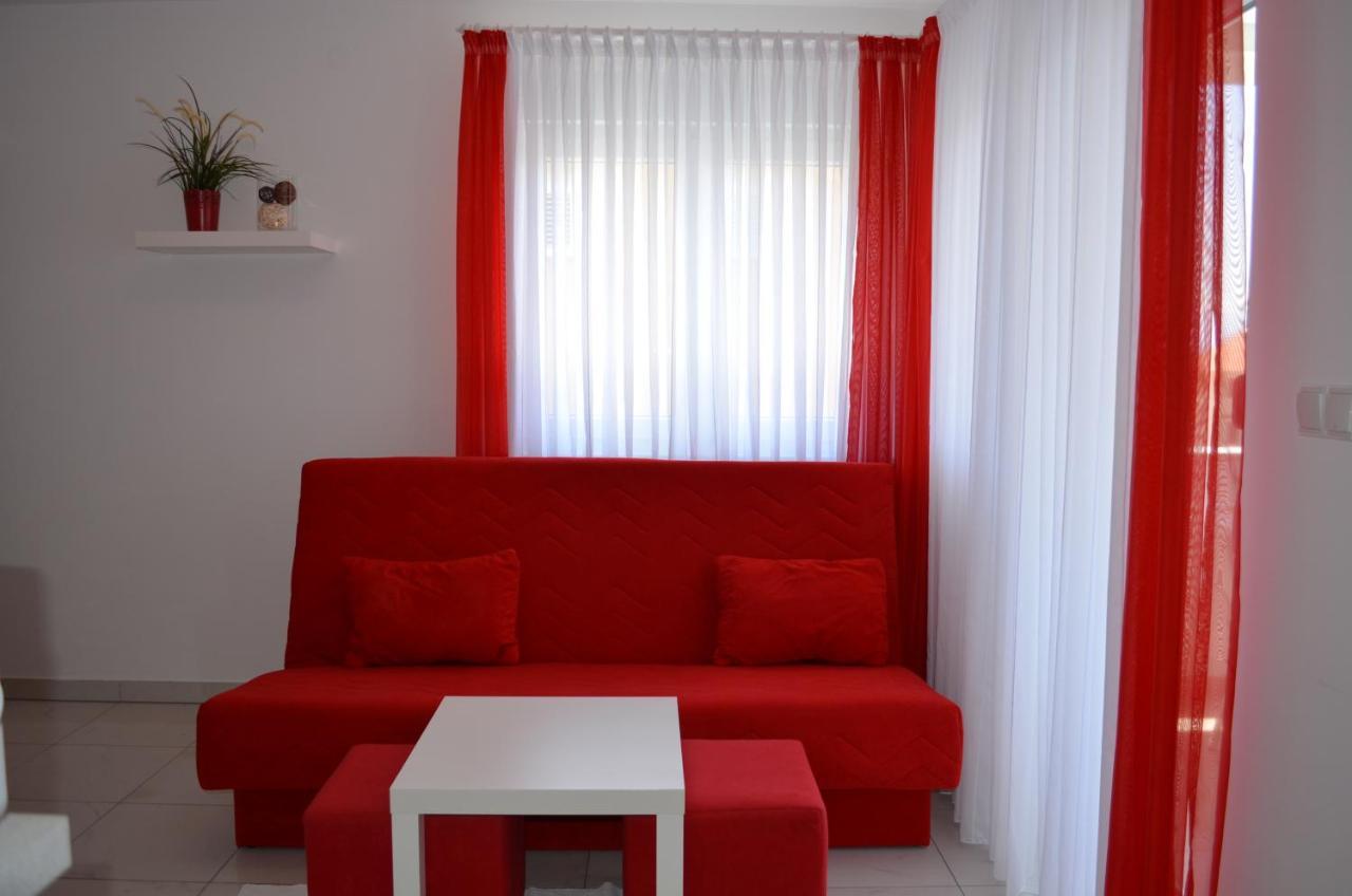 באסקה Apartments Susec מראה חיצוני תמונה