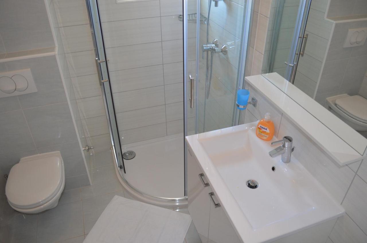 באסקה Apartments Susec מראה חיצוני תמונה