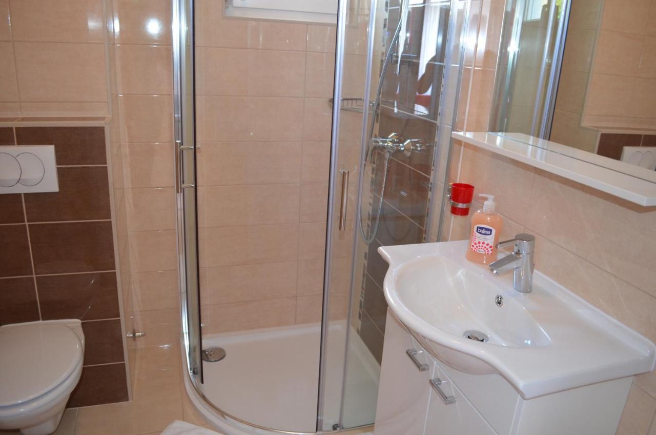 באסקה Apartments Susec מראה חיצוני תמונה
